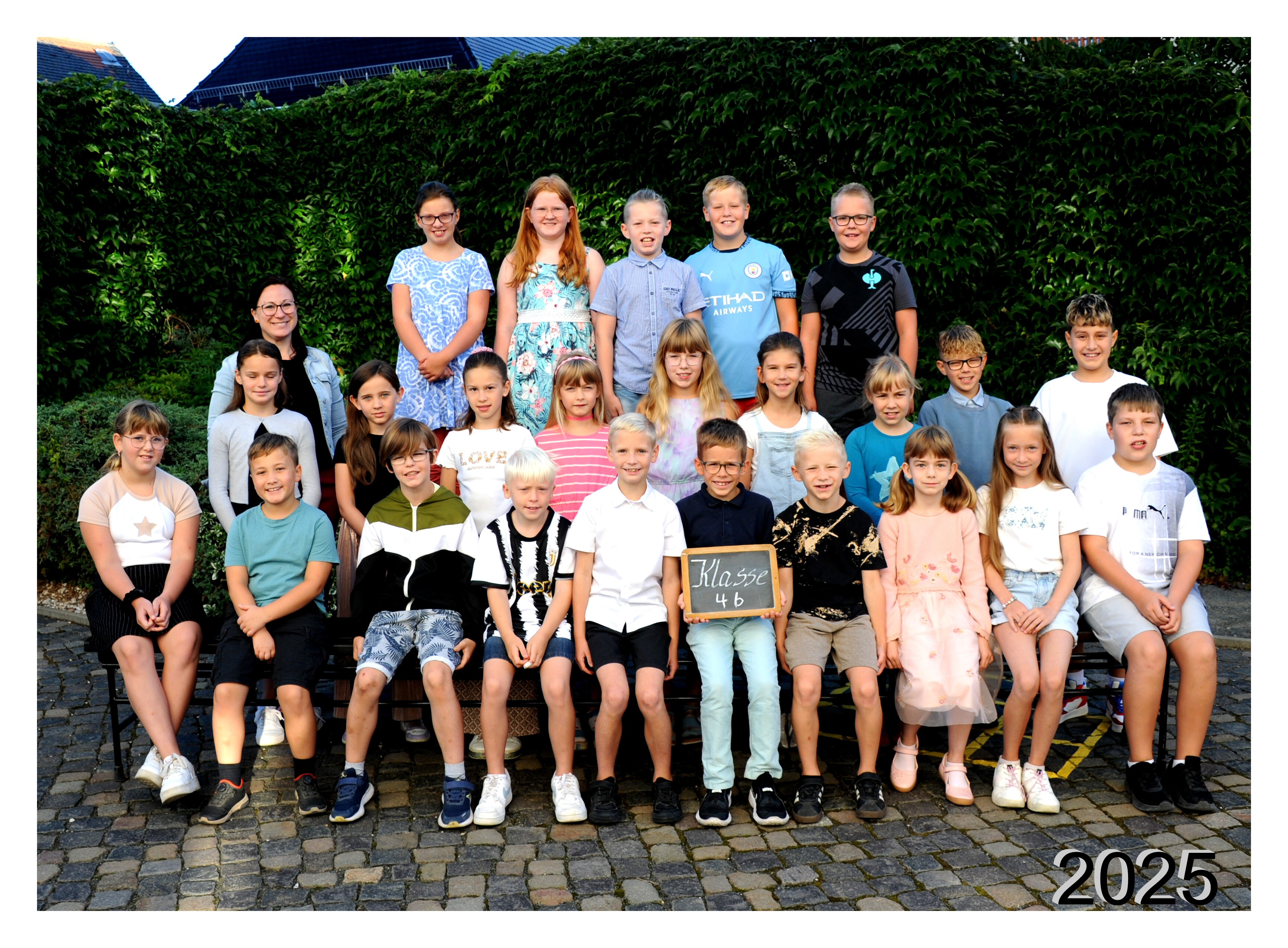 250819grup-2.jpg